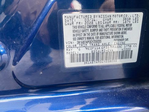 Used 2016 Nissan Sentra SR w/ SR Premium Package image 32