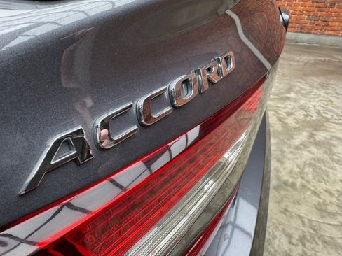 Used 2020 Honda Accord Sport image 3