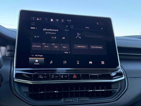 New 2026 Jeep Compass Latitude image 30