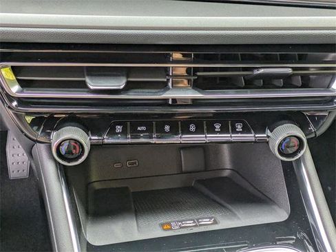 New 2026 Chevrolet Traverse LT w/ Driver Confidence Package image 21