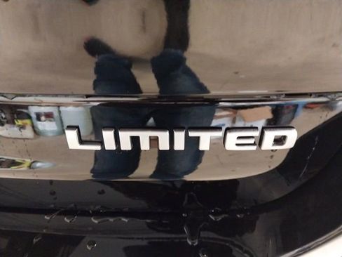 New 2025 Jeep Grand Cherokee L Limited w/ Luxury Tech Group II image 29