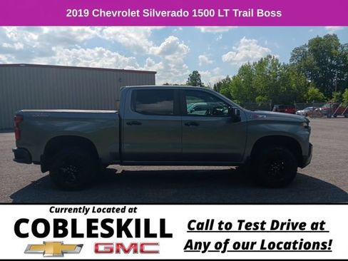Used 2019 Chevrolet Silverado 1500 LT Trail Boss AWD/4WD image 2