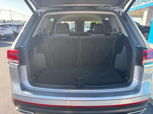 Used 2025 Volkswagen Atlas SE FWD image 25