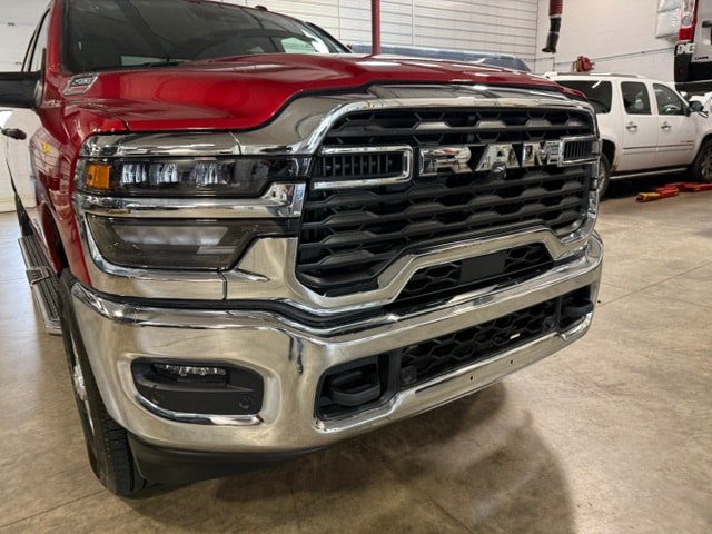 Certified 2026 RAM 2500 Big Horn AWD/4WD image 2