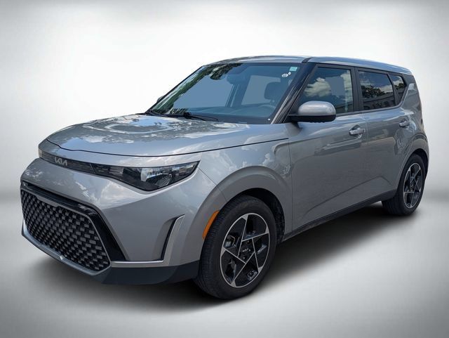 Used 2024 Kia Soul EX w/ Option Group 015 FWD image 8