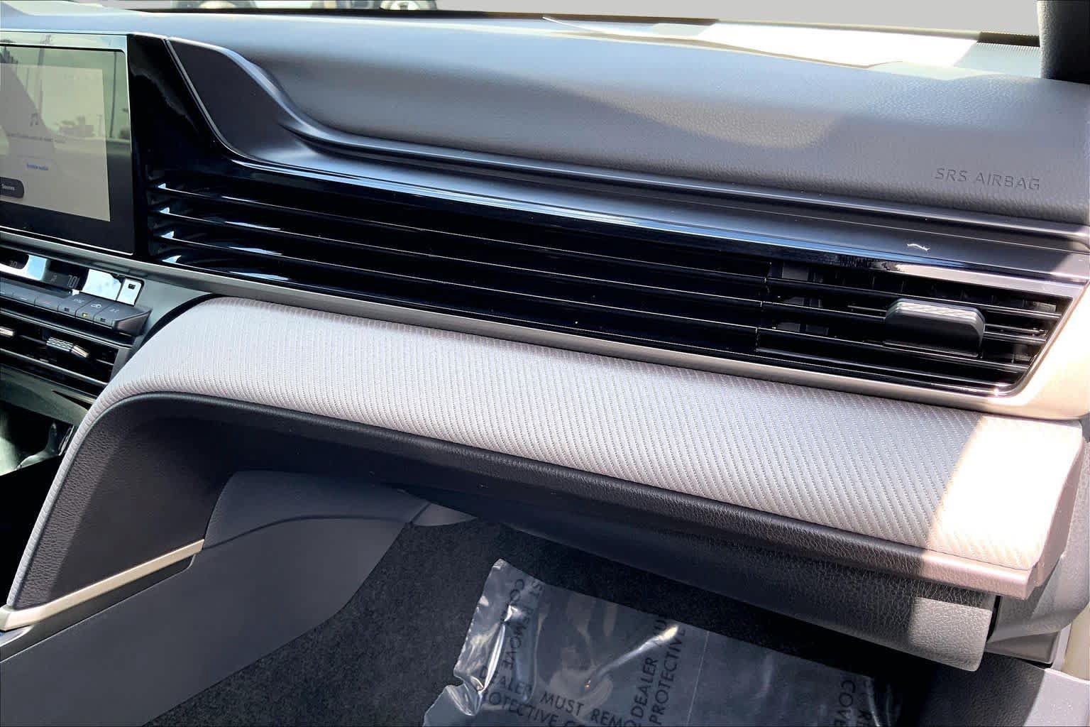 Used 2026 Toyota Camry SE FWD image 18