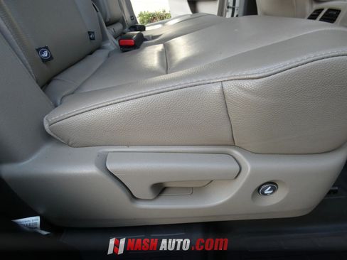 Used 2019 Honda Pilot Touring image 39