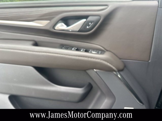 Used 2024 GMC Yukon XL Denali AWD/4WD image 15
