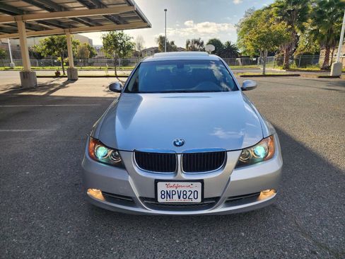 Used 2008 BMW 328i Sedan RWD image 3