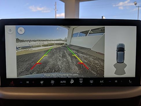 Used 2025 Ford Escape Platinum image 19