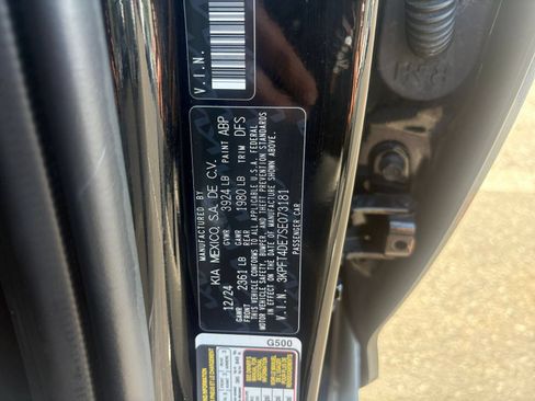 Used 2025 Kia K4 FWD image 29