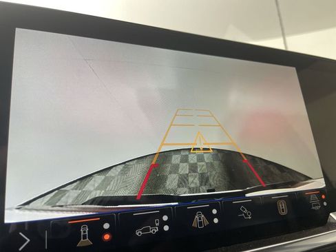 New 2025 GMC Sierra 2500 SLT w/ SLT Premium Package image 15