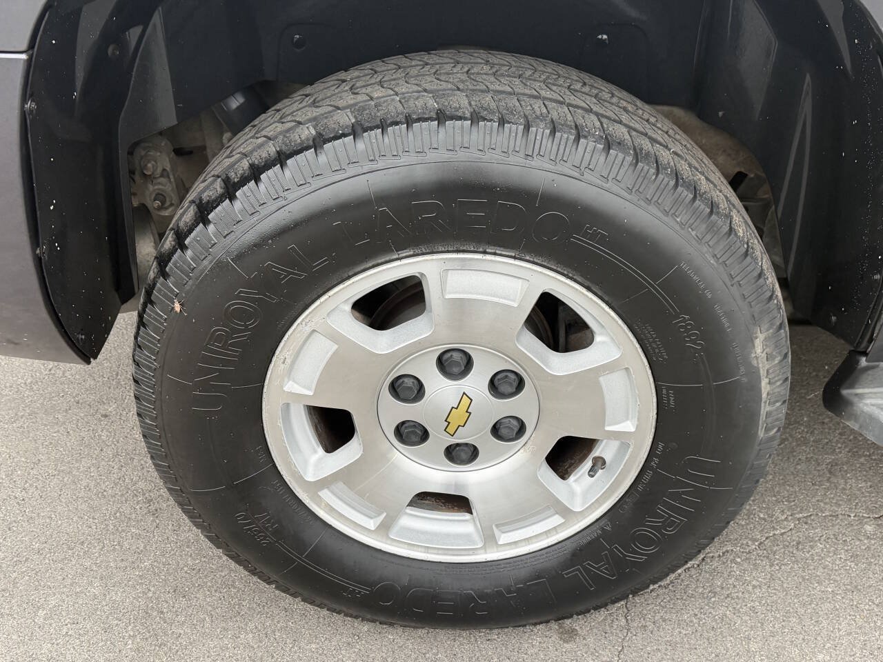 Used 2010 Chevrolet Tahoe LT AWD/4WD image 25