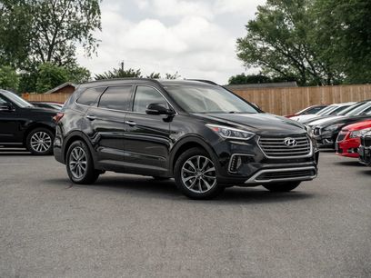 Used 2017 Hyundai Santa Fe SE w/ SE Premium Package 02