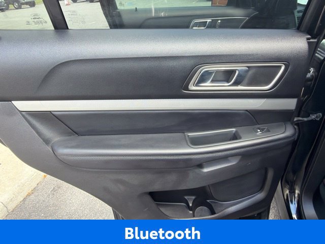 Used 2016 Ford Explorer XLT w/ Equipment Group 202A FWD image 9