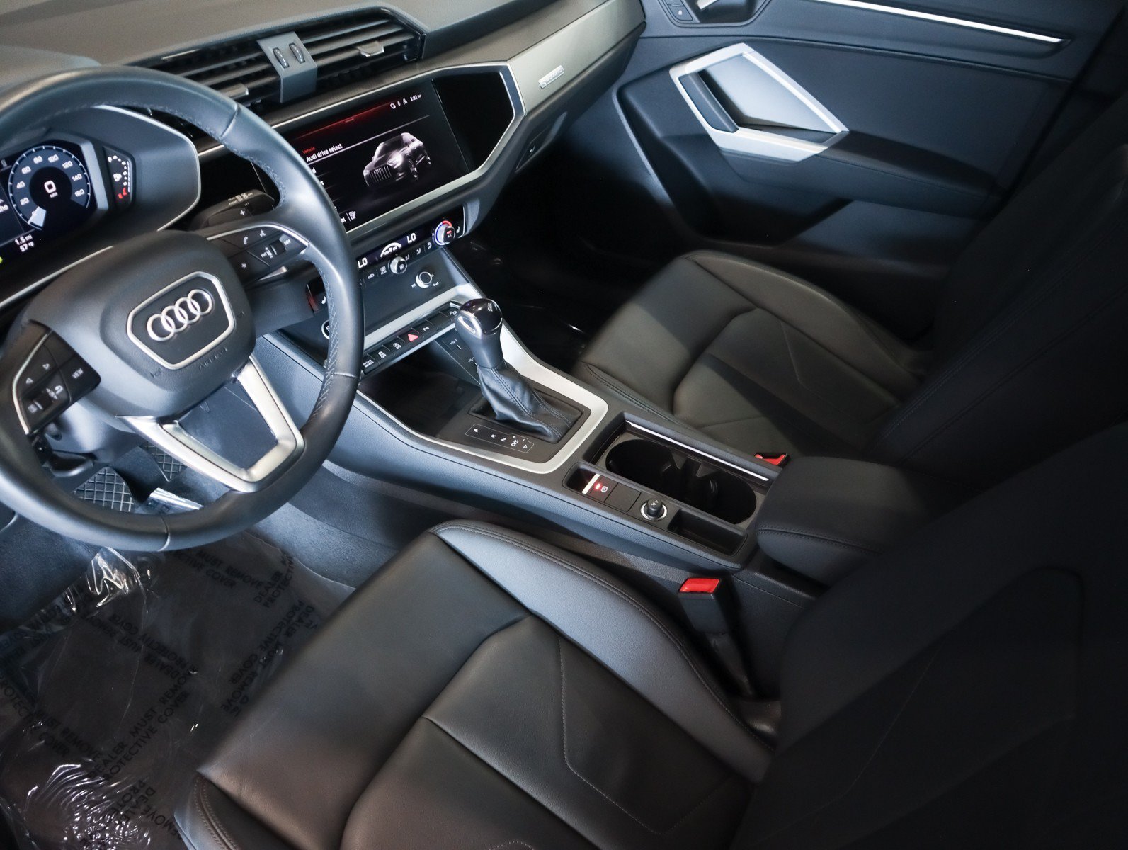Used 2024 Audi Q3 2.0T Premium w/ Convenience Package AWD/4WD image 20