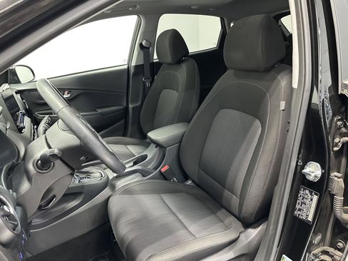 Certified 2023 Hyundai Kona SEL w/ Convenience Package image 11