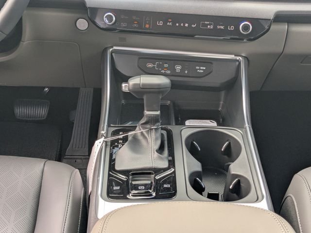 New 2026 Kia Carnival EX FWD image 19