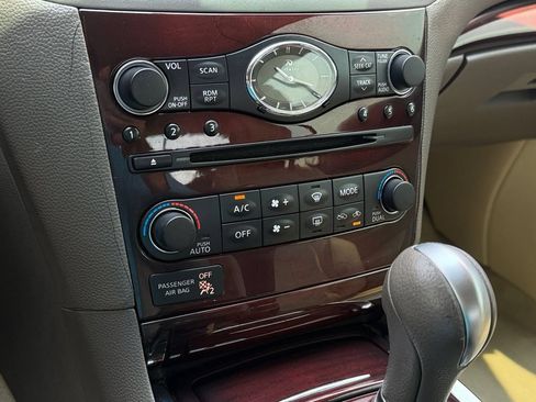 Used 2011 INFINITI G37 Convertible w/ Premium Pkg RWD image 20