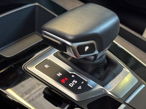 Used 2022 Audi Q5 2.0T Premium Plus w/ Premium Plus Package image 22