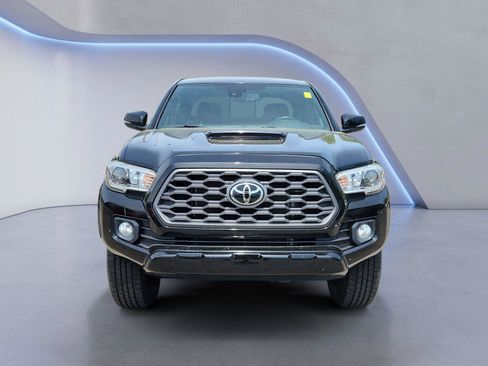 Used 2020 Toyota Tacoma TRD Sport w/ Technology Package AWD/4WD image 8