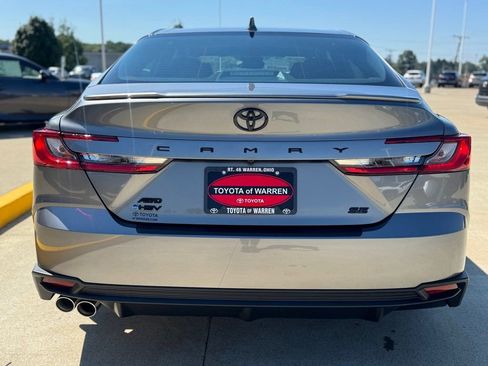 New 2025 Toyota Camry Hybrid AWD/4WD image 4