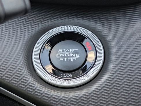 New 2025 Jeep Grand Cherokee L Altitude image 25