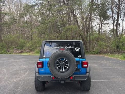 Used 2024 Jeep Wrangler Willys image 8