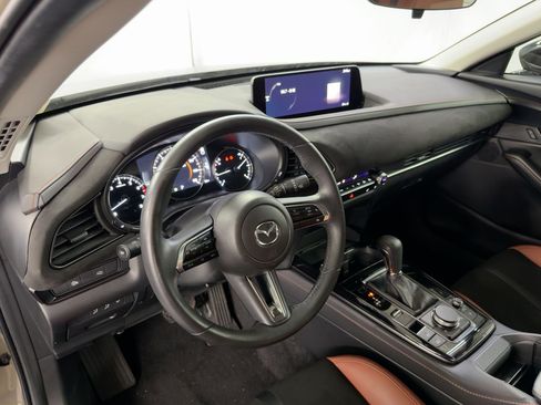 Used 2024 MAZDA CX-30 Carbon image 4