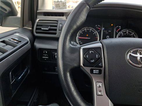Used 2023 Toyota 4Runner Limited image 22
