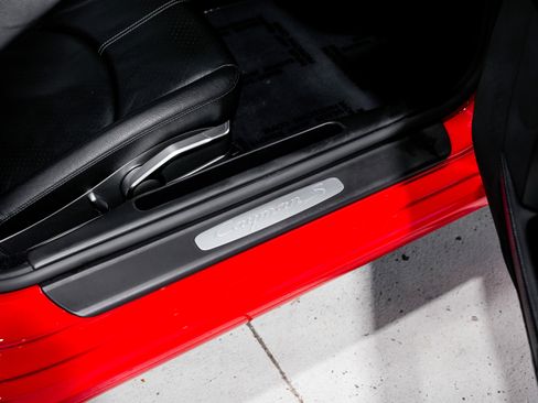 Used 2012 Porsche Cayman S image 21