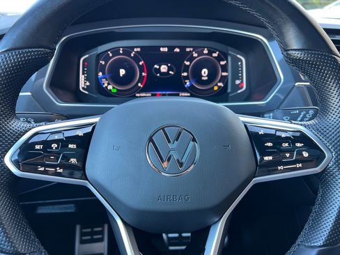 Used 2023 Volkswagen Tiguan SEL R-Line image 24