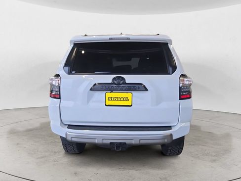 Used 2022 Toyota 4Runner TRD Off-Road Premium AWD/4WD image 6