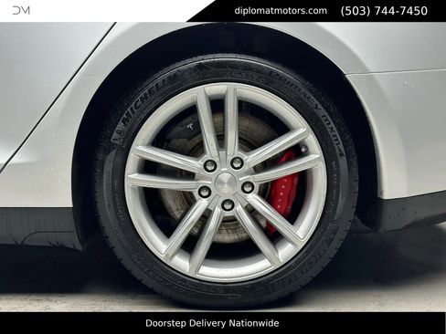 Used 2014 Tesla Model S P85 image 38