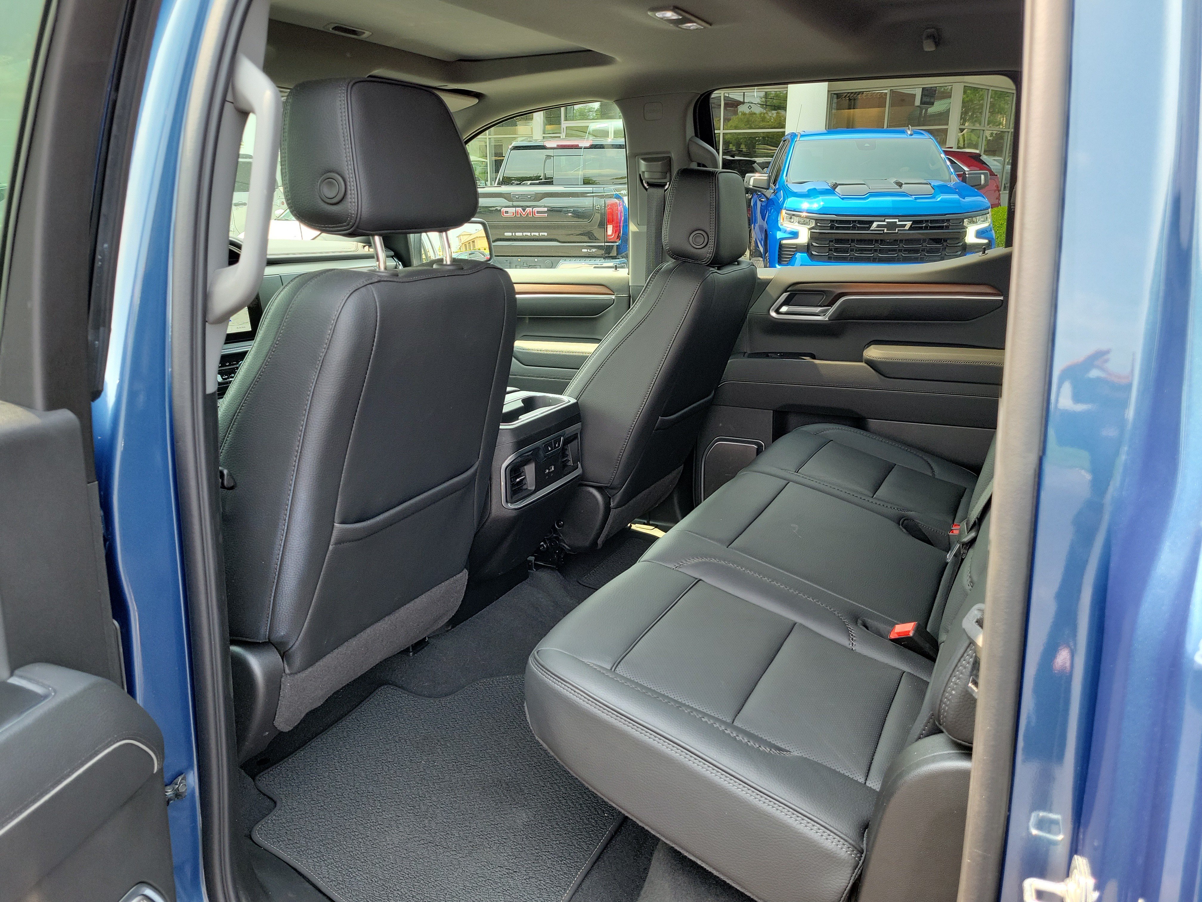 Used 2026 GMC Sierra 1500 Denali AWD/4WD image 12