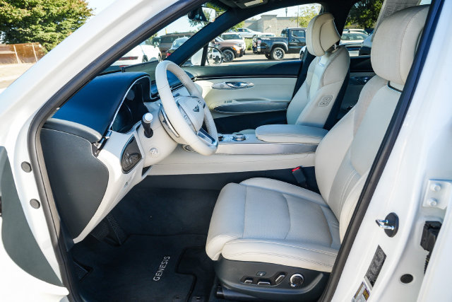 Used 2025 Genesis Electrified GV70 AWD/4WD image 20