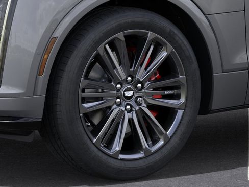 New 2026 Cadillac Lyriq V AWD/4WD image 9