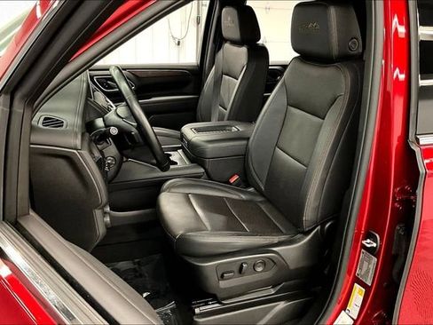 Used 2023 Chevrolet Tahoe High Country w/ Premium Package 2 AWD/4WD image 23