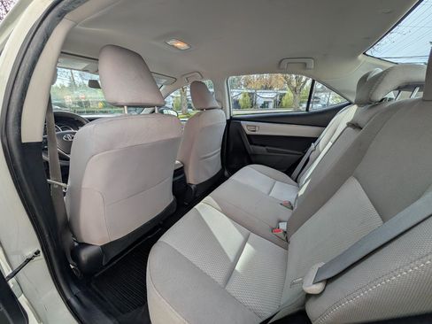 Used 2016 Toyota Corolla LE image 8