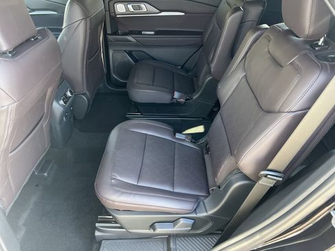 New 2026 Ford Explorer Platinum RWD image 22