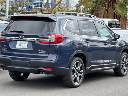 New 2025 Subaru Ascent Limited image 4
