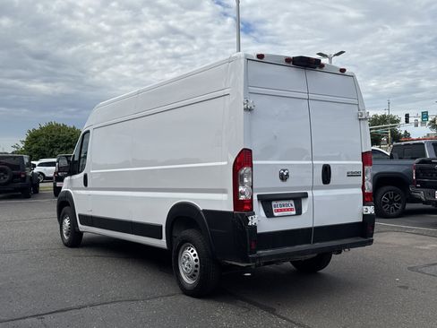 Used 2025 RAM ProMaster 2500 w/ Convenience Group FWD image 5
