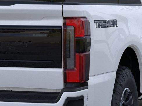 New 2026 Ford F350 Platinum w/ Tremor Off-Road Package AWD/4WD image 44