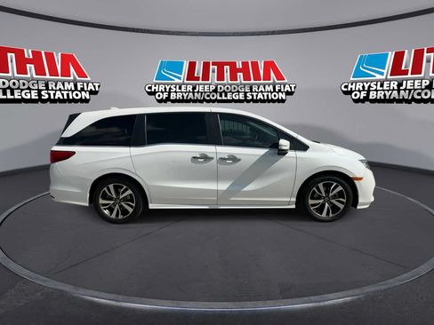 Used 2024 Honda Odyssey Touring image 9