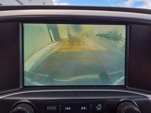 Used 2018 GMC Sierra 1500 SLE w/ Black Pack image 15