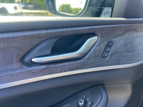 Certified 2024 Jeep Grand Cherokee Limited image 37