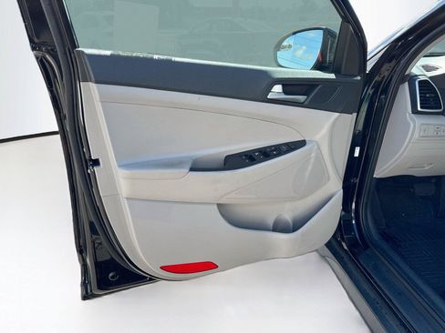 Used 2020 Hyundai Tucson SE AWD/4WD image 9