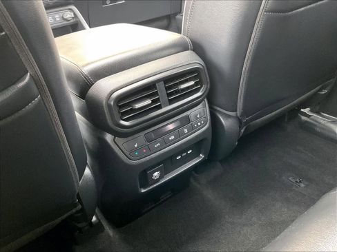 Used 2024 Honda Pilot Elite image 29