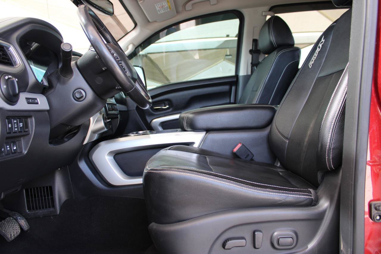 Used 2019 Nissan Titan PRO-4X w/ Pro-4x Convenience Package AWD/4WD image 12