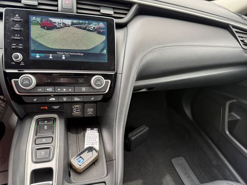Used 2020 Honda Insight Touring image 27